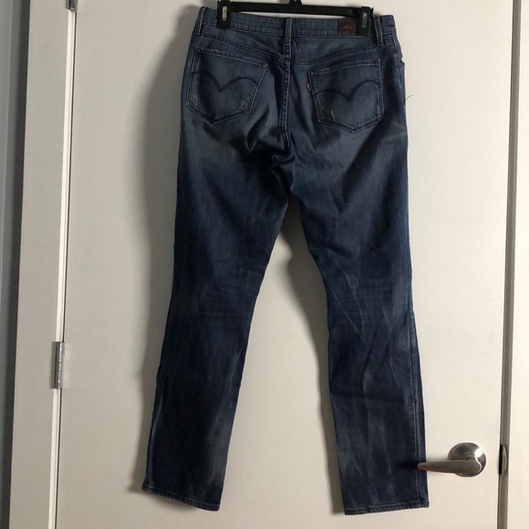 Levi Jeans - Picture 2 of 4